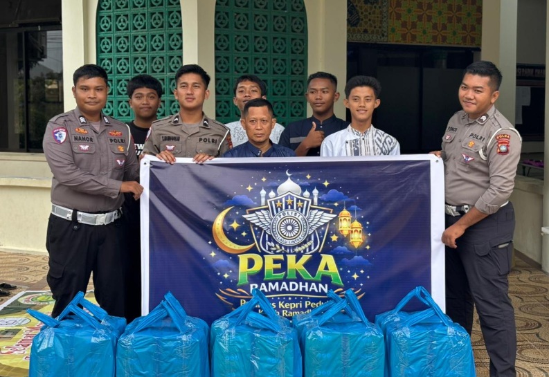 Program PEKA Ramadan 1447 H, Polantas Polda Kepri Bagikan Sembako hingga Edukasi Lalu Lintas