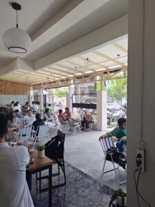 10 Cafe Enak di Kota Manado