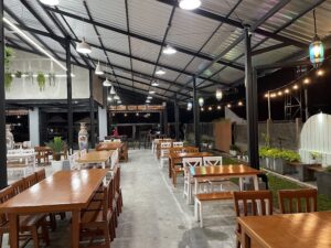 10 Tempat Makan di Kota Tomohon